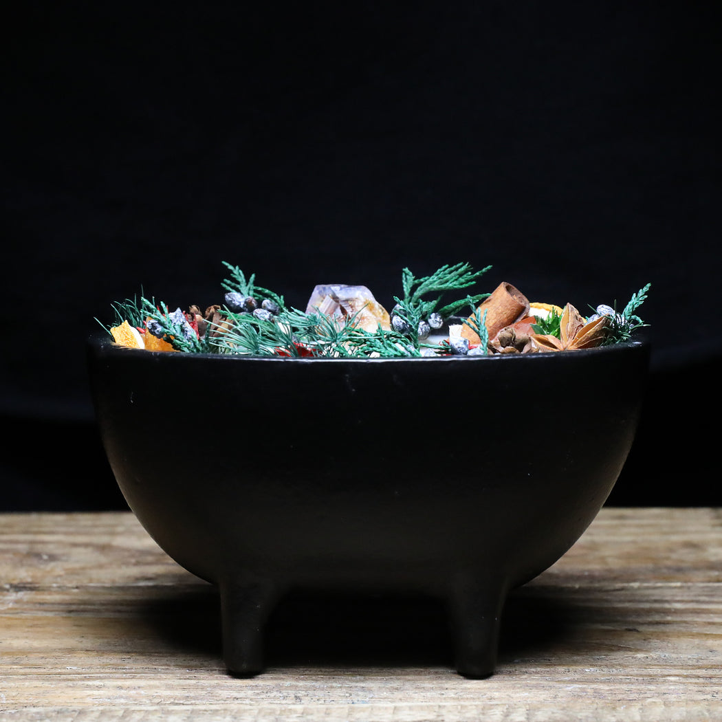 Merry Magick Cauldron Candle