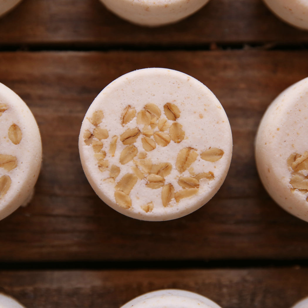 Oatmeal Milk & Honey Bath Bomb