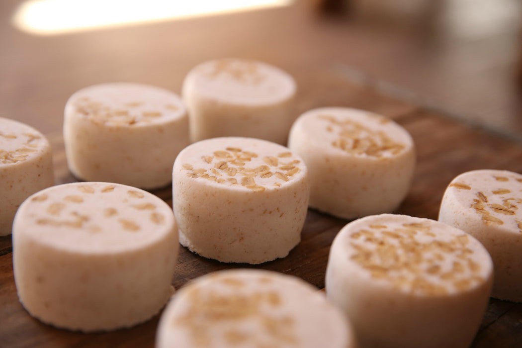 Oatmeal Milk & Honey Bath Bomb