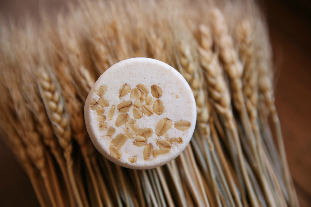 Oatmeal Milk & Honey Bath Bomb